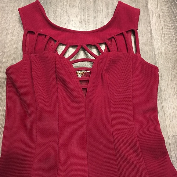 Red cocktail dress - Picture 2 of 6